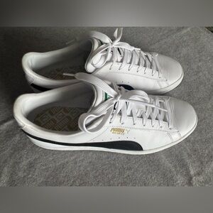 Puma Basket Classic Men’s White Black Low Top Leather Sneakers. Size 10.5